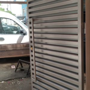 Porte battante lame z 12