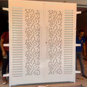 Porte battante tole laser 02