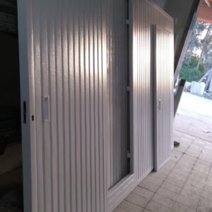 Porte de garage coulissante Tôle nervurée galvanisée SIPM